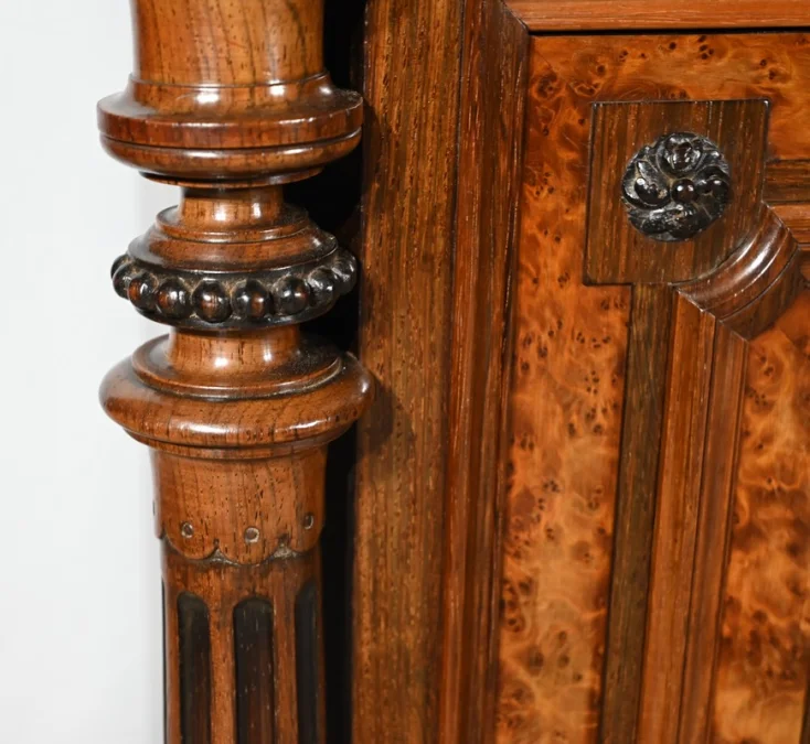 BUFFETKOMMODE