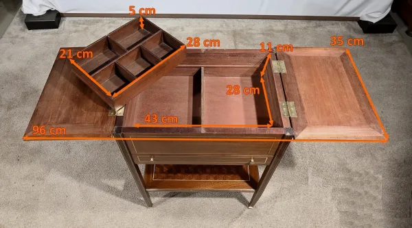 Petite Table de Salon en Acajou, goût Directoire – Début XXe