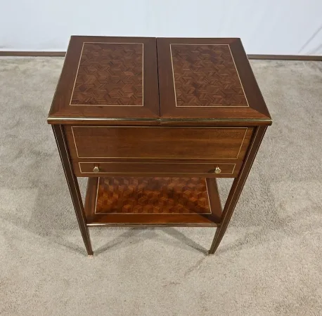 Petite Table de Salon en Acajou, goût Directoire – Début XXe