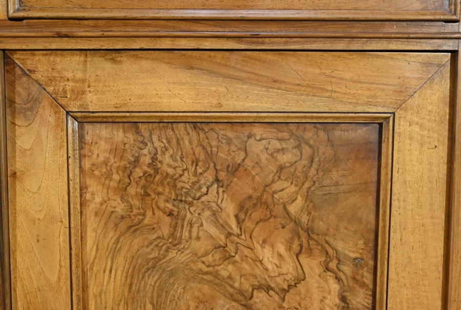 Petite Enfilade 3 Portes en Noyer – Fin XIXe