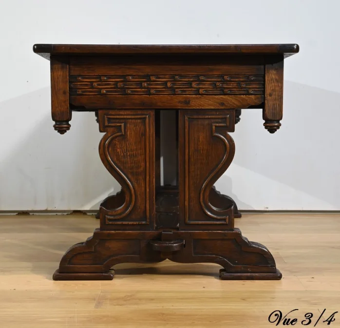 Table Bureau en Chêne, style Néogothique – Début XXe