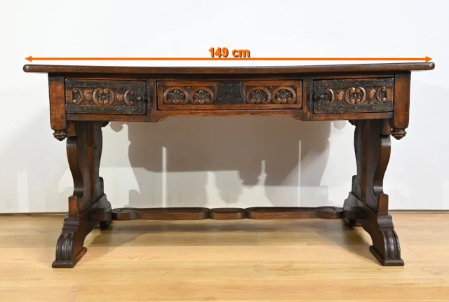 Table Bureau en Chêne, style Néogothique – Début XXe