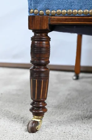 Petit Fauteuil en Palissandre, époque Restauration – Début XIXe