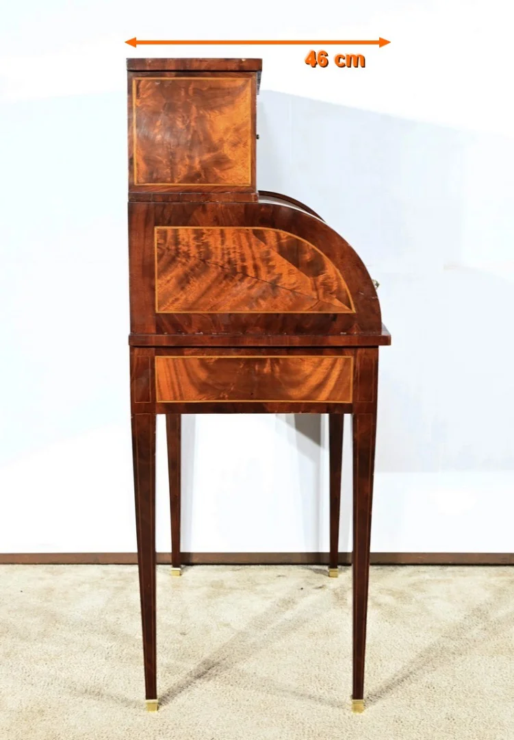 SCHREIBTISCH IM LOUIS XV-STIL
