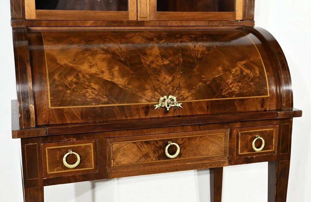 SCHREIBTISCH IM LOUIS XV-STIL
