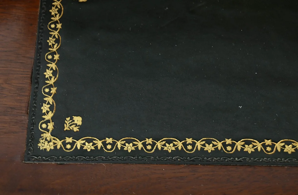 SCHREIBTISCH IM LOUIS XV-STIL