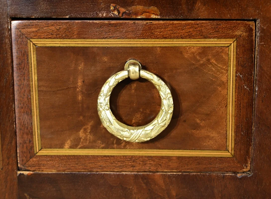 SCHREIBTISCH IM LOUIS XV-STIL