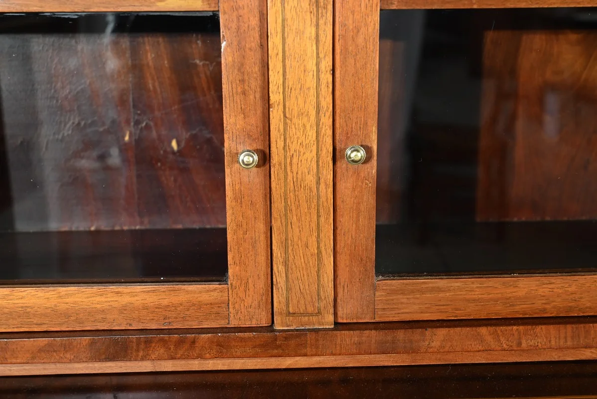 SCHREIBTISCH IM LOUIS XV-STIL