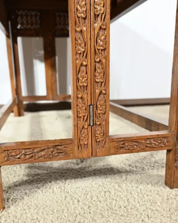 Table Orientale Pliante en Bois Exotique – Début XXe