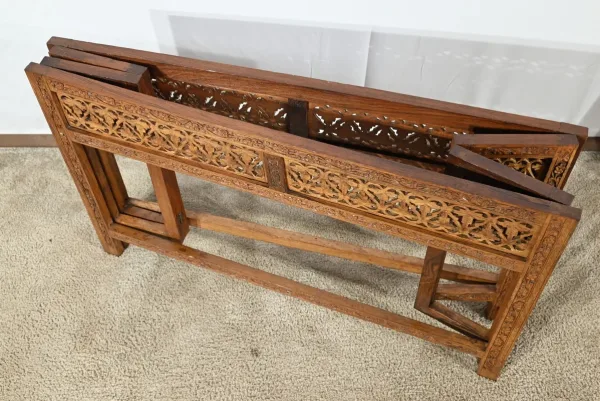 Table Orientale Pliante en Bois Exotique – Début XXe