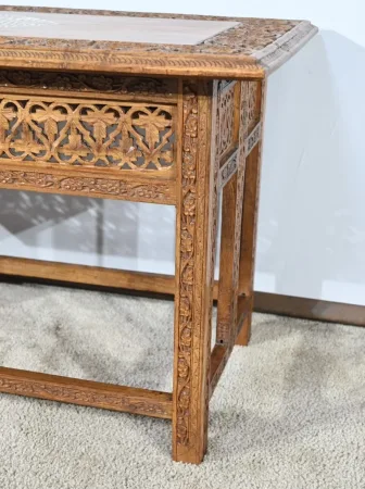 Table Orientale Pliante en Bois Exotique – Début XXe