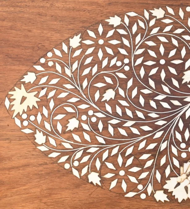 Table Orientale Pliante en Bois Exotique – Début XXe