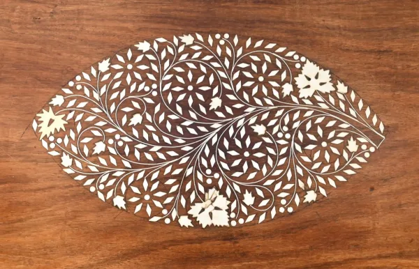 Table Orientale Pliante en Bois Exotique – Début XXe