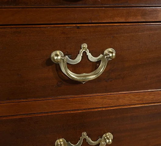 Commode Scribanne en Acajou massif, époque Géorgienne, Angleterre – XVIIIe