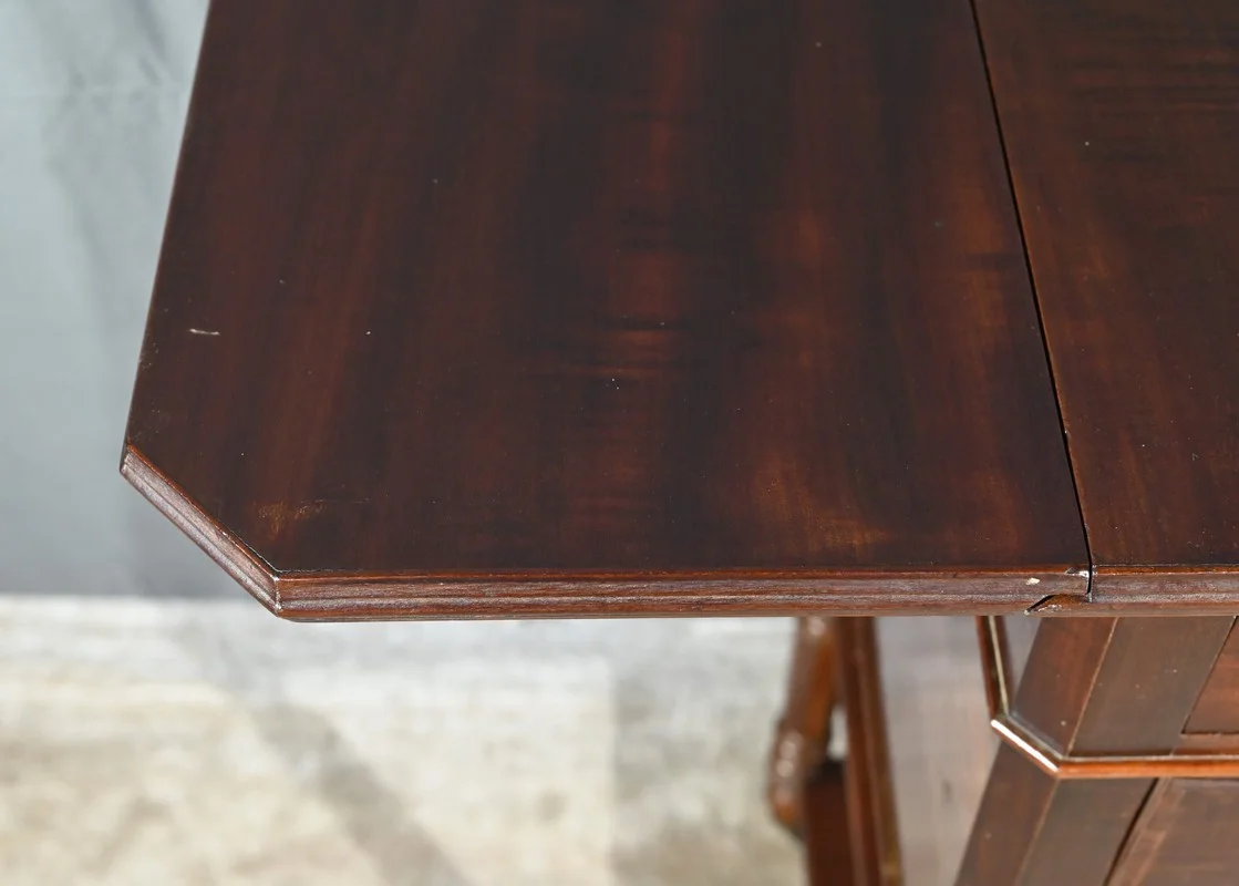 Petite Table à Volets en Acajou, Maison Lemarchand, A. Lemoine – Milieu XIXe