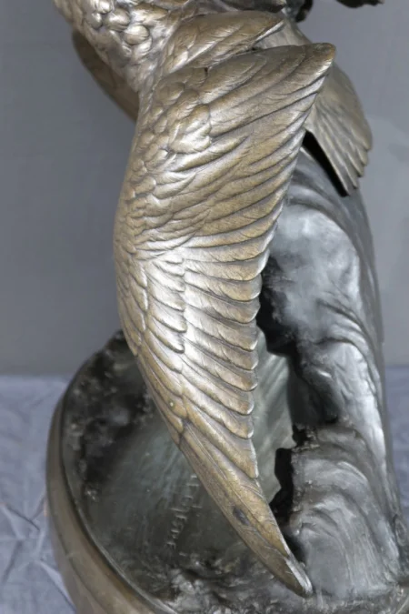 SPELTER-SKULPTUR signiert HENRI LECHESNE