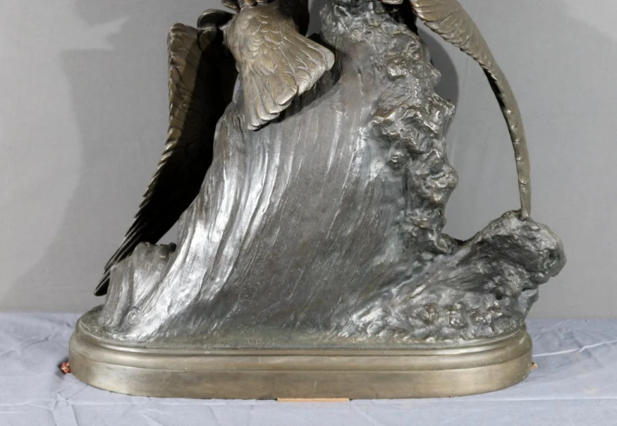 SPELTER-SKULPTUR signiert HENRI LECHESNE