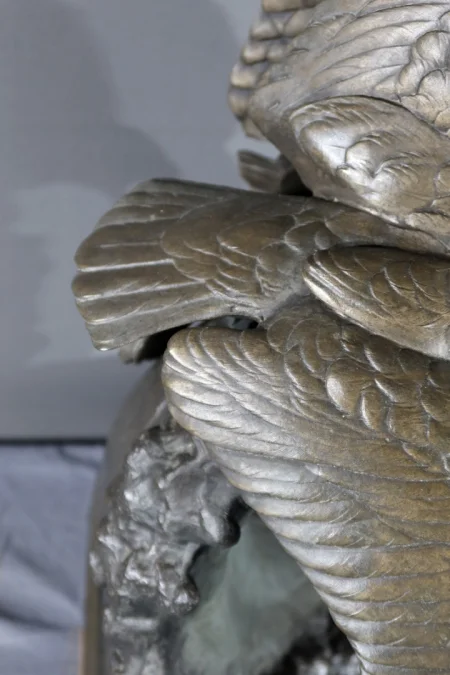 SPELTER-SKULPTUR signiert HENRI LECHESNE