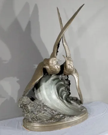 Sculpture en Régule « Mouettes sur la Vague », signée H. Lechesne – Milieu XIXe