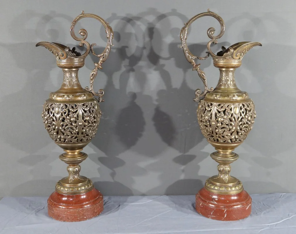 Paire d’Aiguières en Bronze, Art Nouveau – 1910