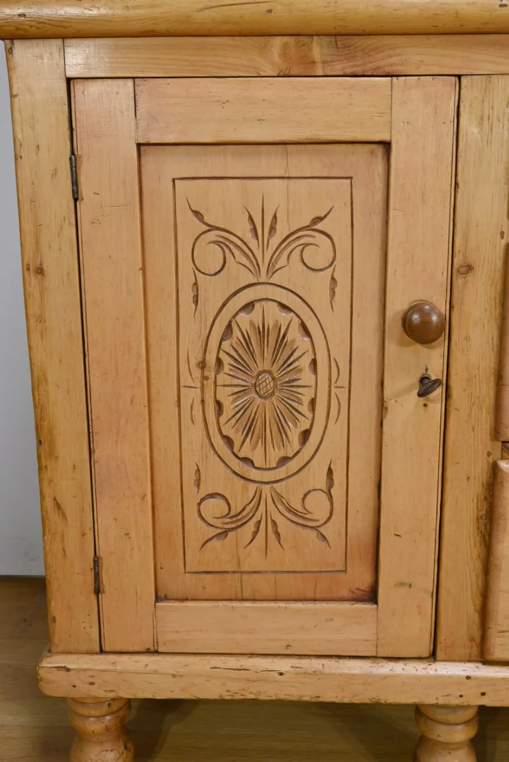 Buffet Enfilade en Pin, Pays de Galles - 1920