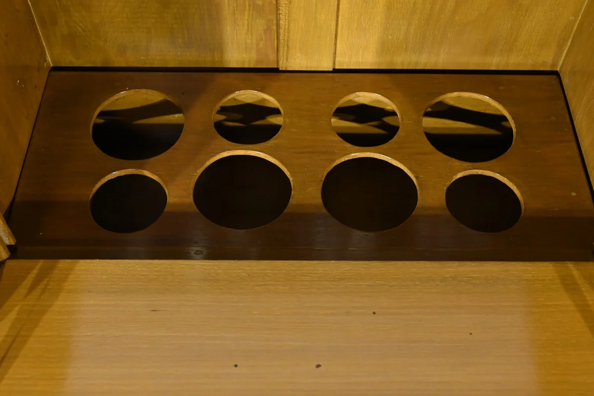 Cabinet Asiatique à Liqueurs en Bois Laqué, Chine - 1950