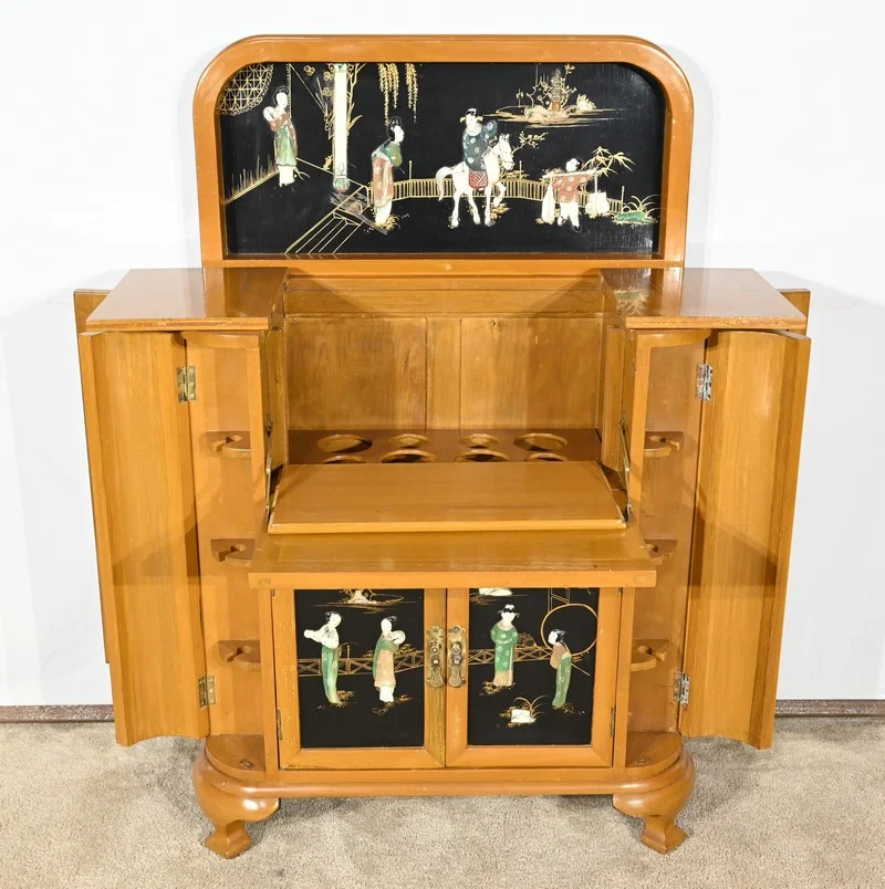 Cabinet Asiatique à Liqueurs en Bois Laqué, Chine - 1950