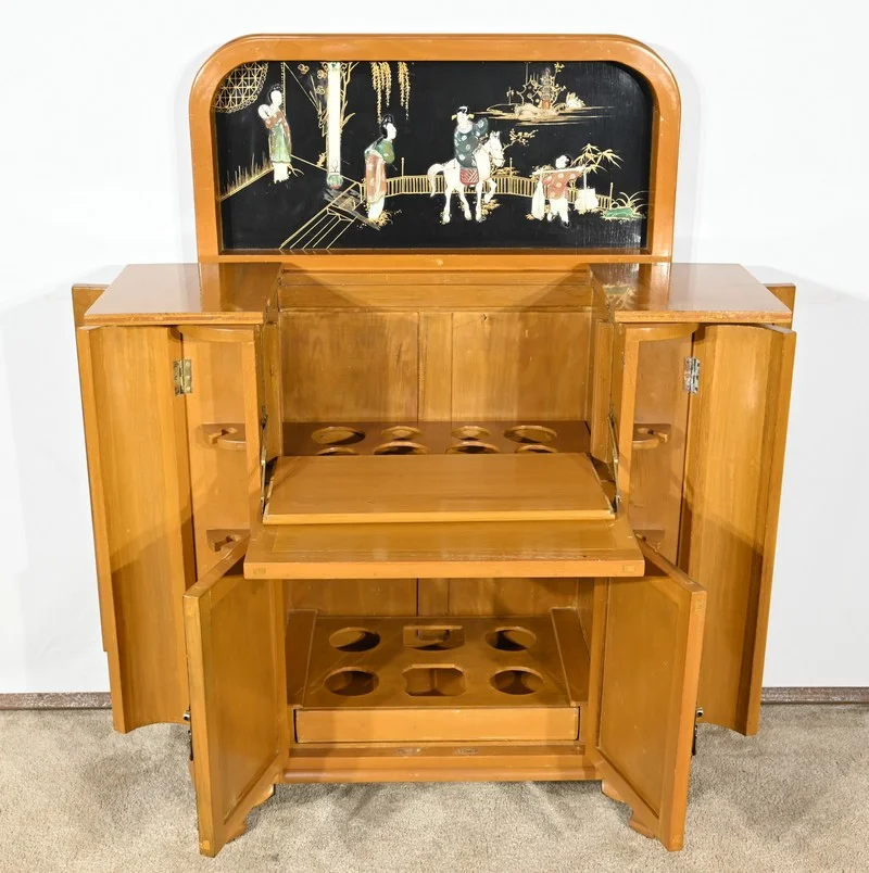 Cabinet Asiatique à Liqueurs en Bois Laqué, Chine - 1950