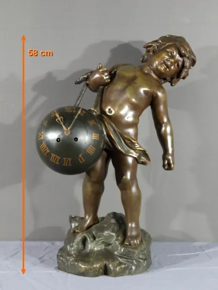 Pendule en Régule, signée A. Moreau – Fin XIXe