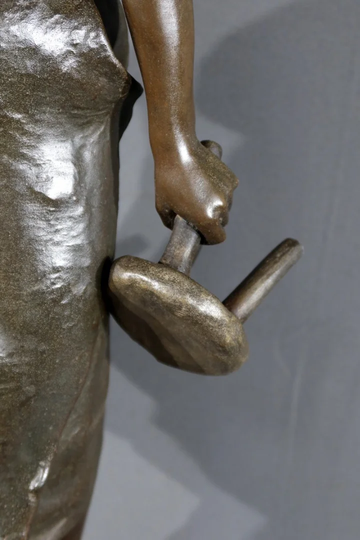 PAAR SKULPTUREN AUS ZINKEN, signiert H WEISS