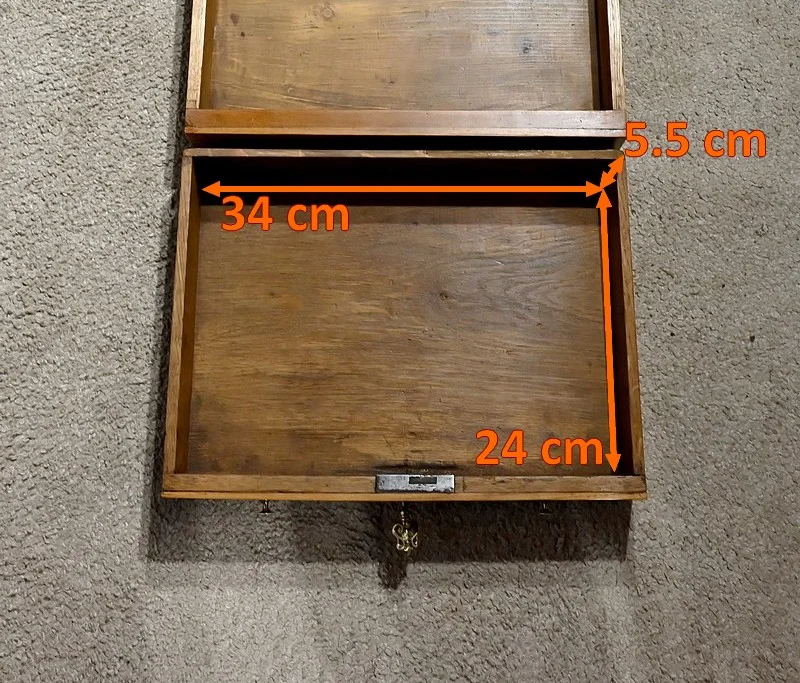 Petit Table de Salon en Merisier et Noyer, époque Louis XVI – Fin XVIIIe