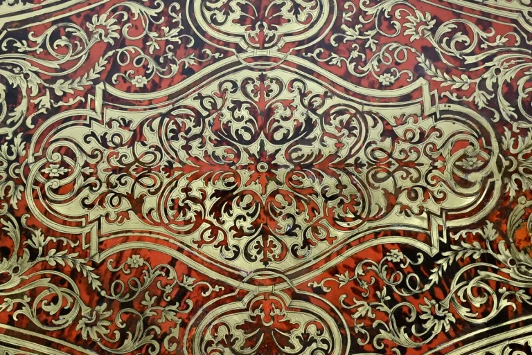 Beistelltisch aus der Zeit Napoleons III.