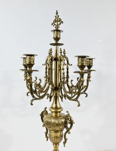 Paire d’importants Candélabres en Bronze Doré, style Louis XIV – Début XIXe
