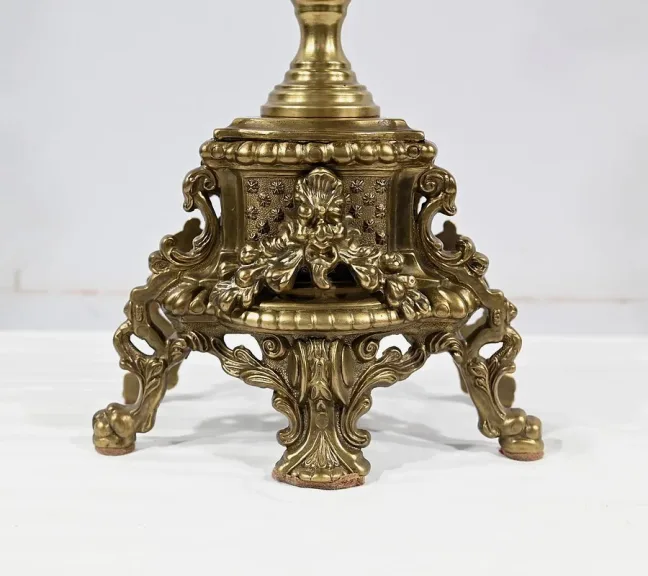 Paire d’importants Candélabres en Bronze Doré, style Louis XIV – Début XIXe