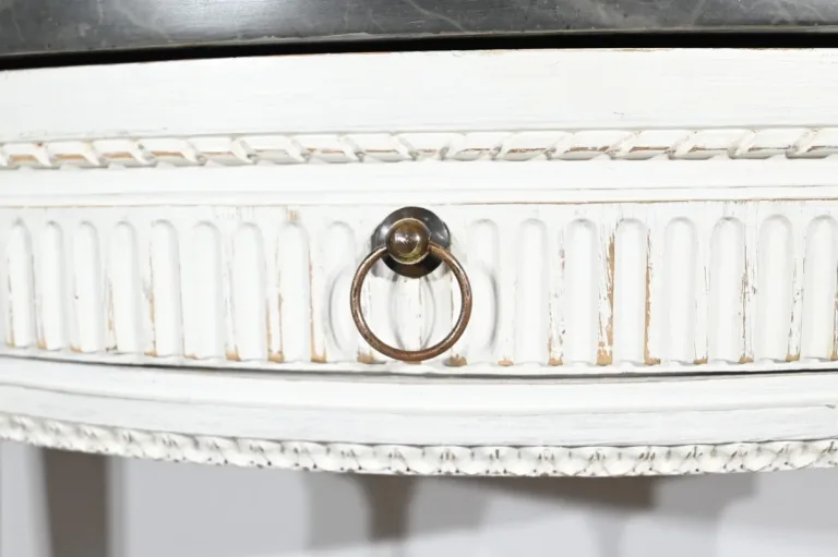 KONSOLENTISCH IM LOUIS XV-STIL
