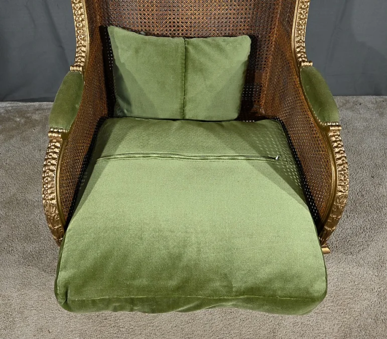 Importante Bergère en Bois Doré et à Oreilles Cannées, style Louis XVI – 1900