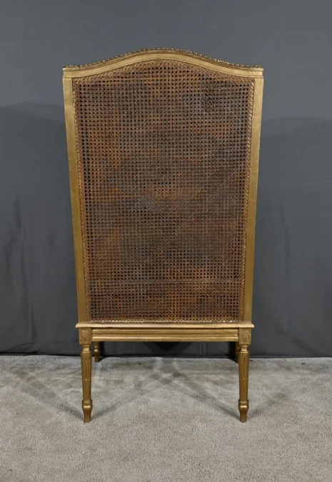 Importante Bergère en Bois Doré et à Oreilles Cannées, style Louis XVI – 1900