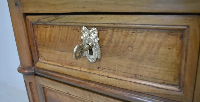 KOMMODE AUS LOUIS XVI-ZEITRAUM