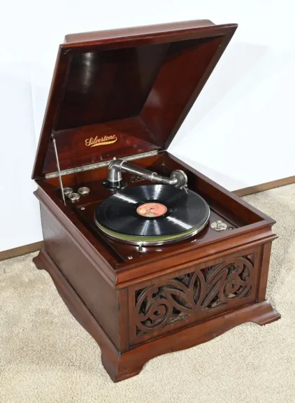 FONOGRAFO SILVERTONE