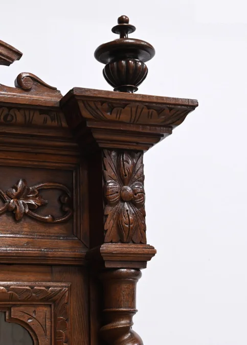 Étroit Meuble Vitrine en Chêne, style Louis XIII – Fin XIXe