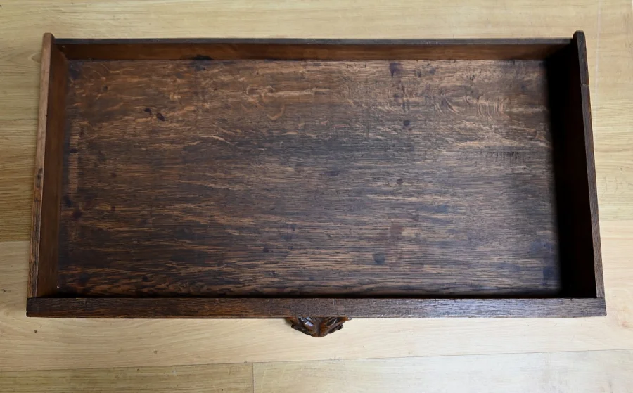 Étroit Meuble Vitrine en Chêne, style Louis XIII – Fin XIXe