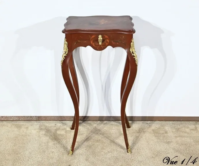 Petite Table à Ouvrage en Bois Laqué, style Louis XV – Fin XIXe