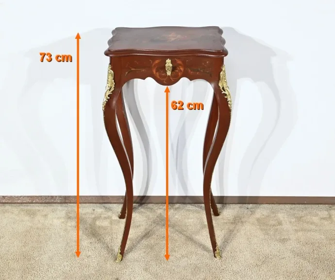 Petite Table à Ouvrage en Bois Laqué, style Louis XV – Fin XIXe