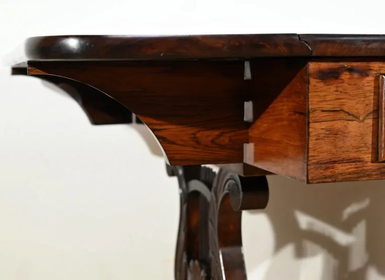 Table Bureau à Volets en Palissandre Massif, époque Restauration – Début XIXe