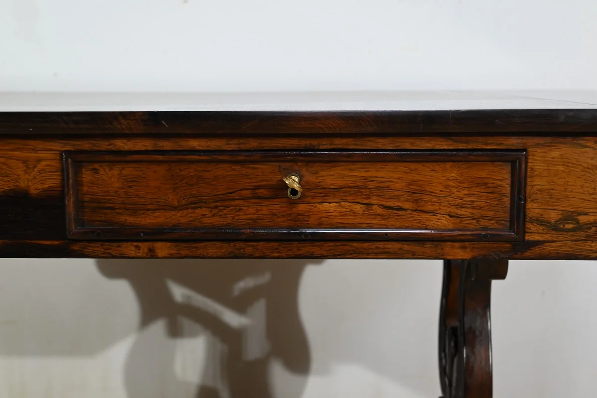 Table Bureau à Volets en Palissandre Massif, époque Restauration – Début XIXe