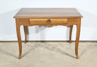 SCHREIBTISCH IM LOUIS XV-STIL