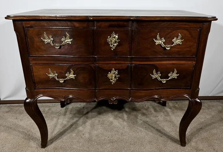 Commode Sauteuse en Amarante et Acajou, époque Louis XV – XVIIIe