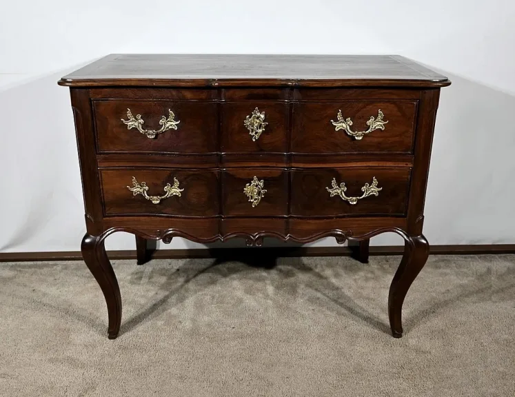 Commode Sauteuse en Amarante et Acajou, époque Louis XV – XVIIIe