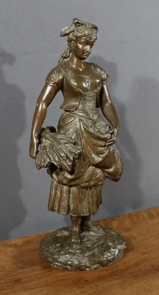 STATUETTE AUS ZINKEN