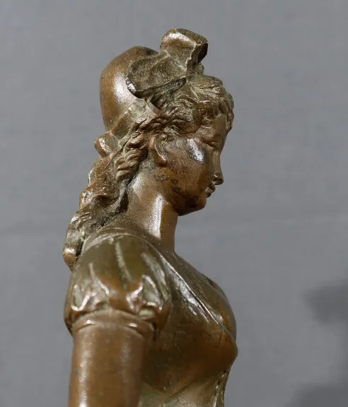STATUETTE AUS ZINKEN